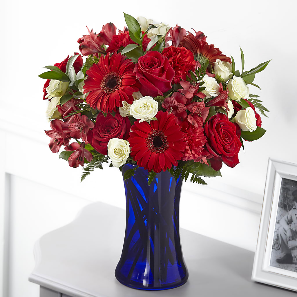 Hearts Embrace Bouquet – Nextdayflowers.net, Tontitown AR