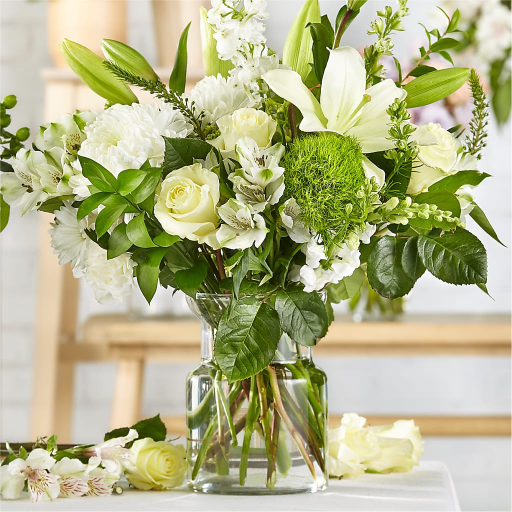 Classic Ivory – A Florist Original – Nextdayflowers.net, Tontitown AR