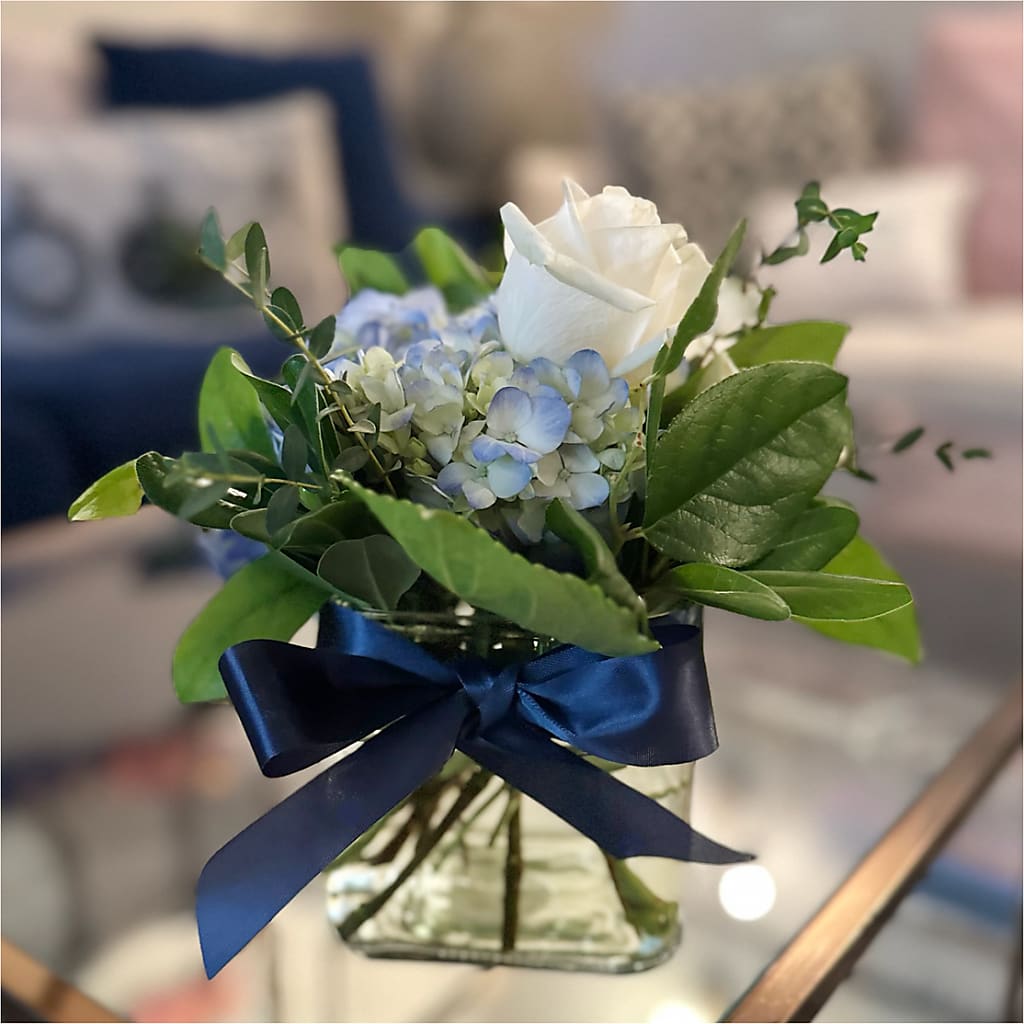 Sky Blue Delight Bouquet –  Nextdayflowers.net, Tontitown AR