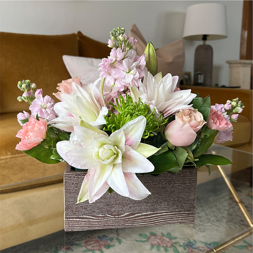 Beautiful Spirit Basket –  Nextdayflowers.net, Tontitown AR