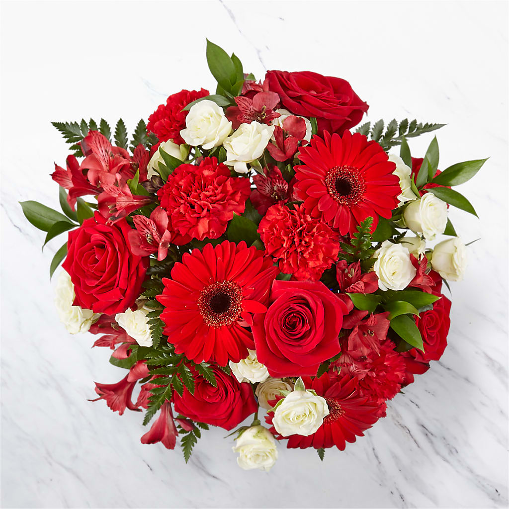 Hearts Embrace Bouquet –  Nextdayflowers.net, Tontitown AR