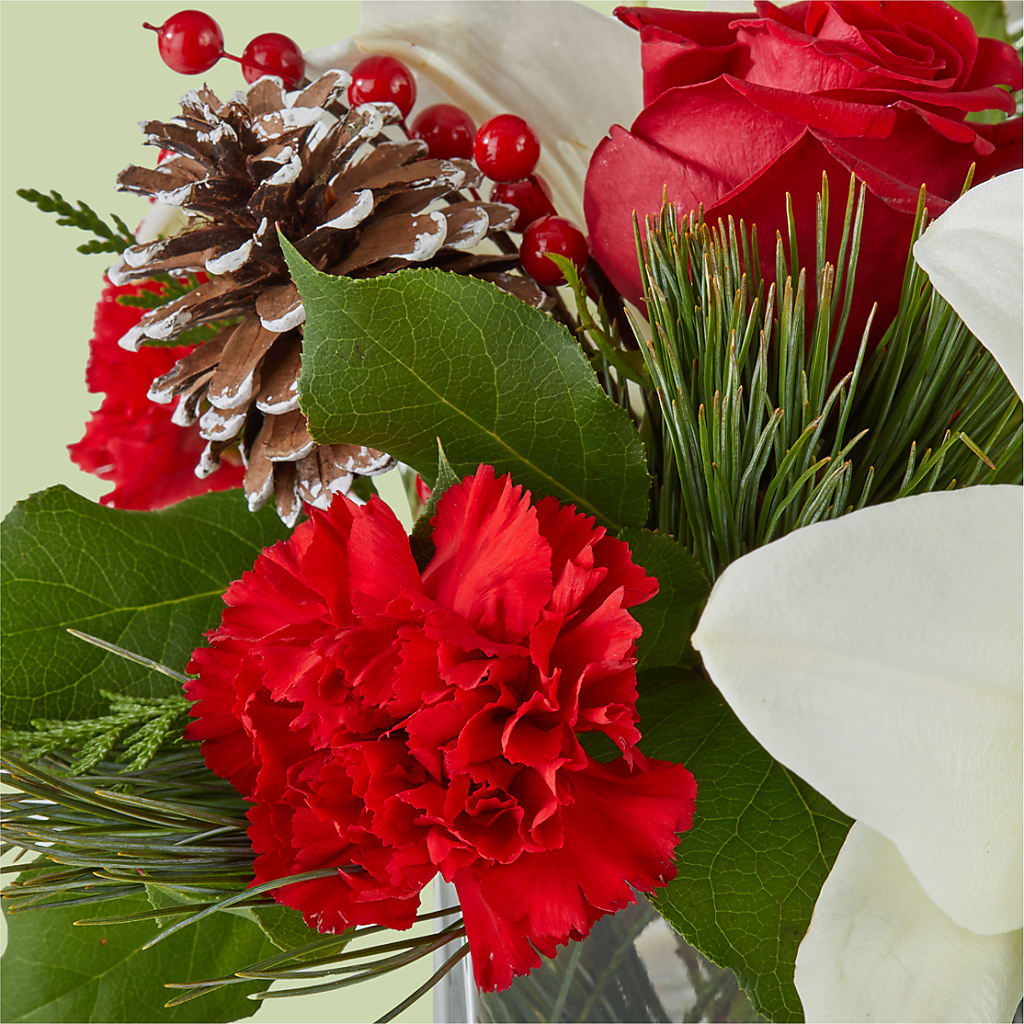 Glistening Icicles Bouquet –  Nextdayflowers.net, Tontitown AR
